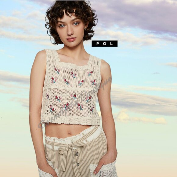 POL Natural Sand Crochet Embroidered Floral Boho Cotton Crop Top - Picture 3 of 9